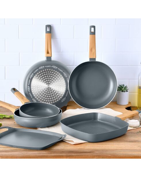 Schwarzer Barbecue-Grill - D.36,9x24,6 cm