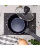 Set van 3 potten + deksels + een steelpan + pannen + zwarte grillpan