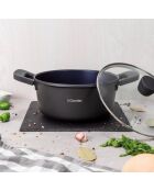 Set van 3 potten + deksels + een steelpan + pannen + zwarte grillpan