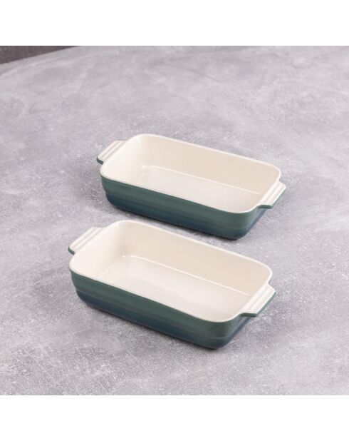 Set mit 2 Küchenutensilien: Löffel und Spatel + 2 rote/grüne rechteckige Schalen