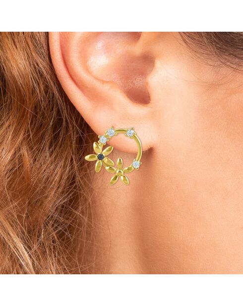 Boucles d'oreilles fleurs ornées d'un véritable diamant noir dorées