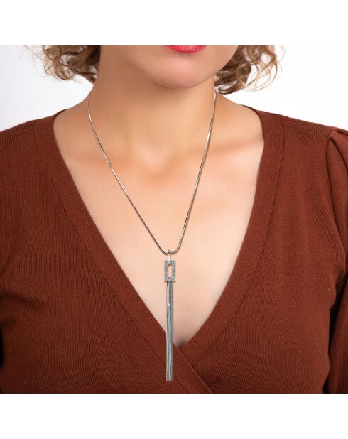 Collar decorado con brillantes cristales de plata