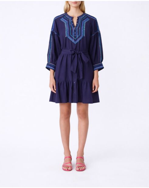 Chanez mitternachtsblaues Kleid