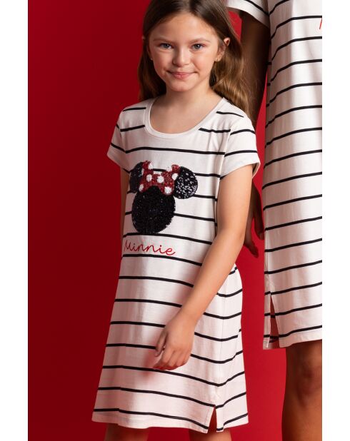 Ruwe jurk met pailletten met korte mouwen