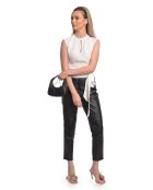 Hobo schoudertas in zwart Flavie leer - 10x20,5x6 cm