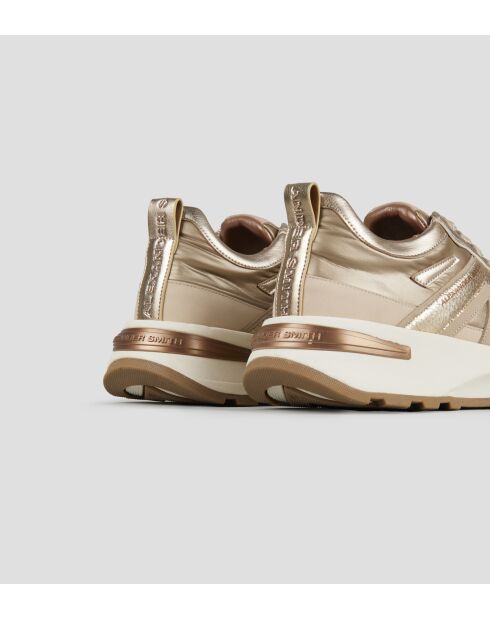 Goudkleurige lichte sneakers van Liverpool