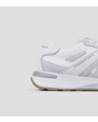 Witte sneakers van Liverpool