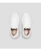 Witte sneakers van Liverpool