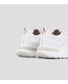 Witte sneakers van Liverpool