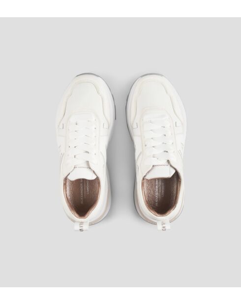 Witte sneakers van Liverpool