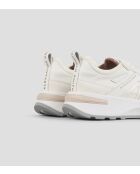 Witte sneakers van Liverpool