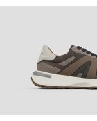 Donkerivoorkleurige leren sneakers Liverpool