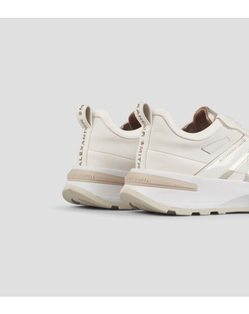 Lichtwit/gouden sneakers van Liverpool