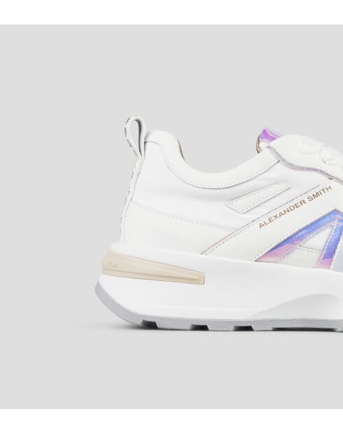 Weiße mehrfarbige/azurblaue Sneakers von Liverpool