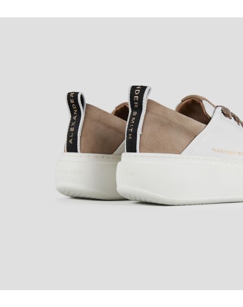 Camelwitte leren sneakers van Wembley