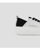 Weiß/schwarze Wembley-Ledersneaker