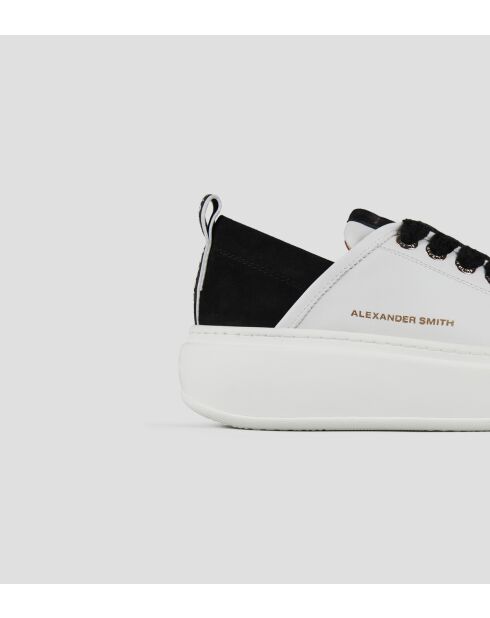 Weiß/schwarze Wembley-Ledersneaker