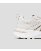 Beige sneakers van Liverpool