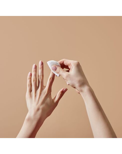 Vernis à ongles Color & care 4 en teinte 11 deep black - 15,5 ml