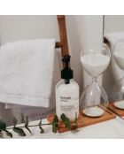 Decoratieve zandloper in glas en wit zand