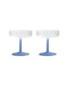Set mit 2 blauen Twirl Champagnergläsern