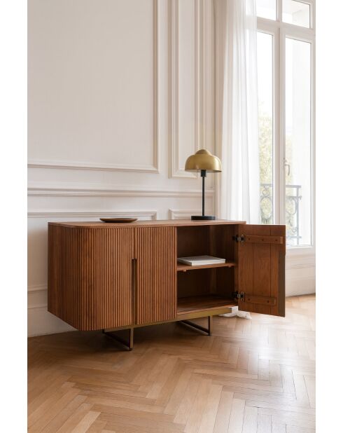 Credenza Selma a due ante effetto noce con gambe in metallo dorato - 140x40x76