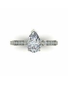 1.50 karaat peer synthetische diamanten verlovingsring met geschouderde Noémie witgoud