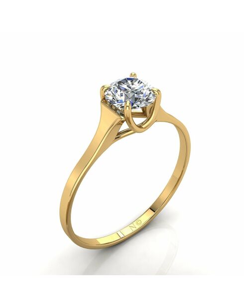 Diamante sintético redondo solitario de 0.50 quilates Carina Yellow Gold