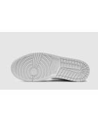 Baskets Air Jordan 1 mid blanches (2022)