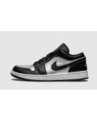 Air Jordan 1 Low SE sneakers in zwart en metallic zilver