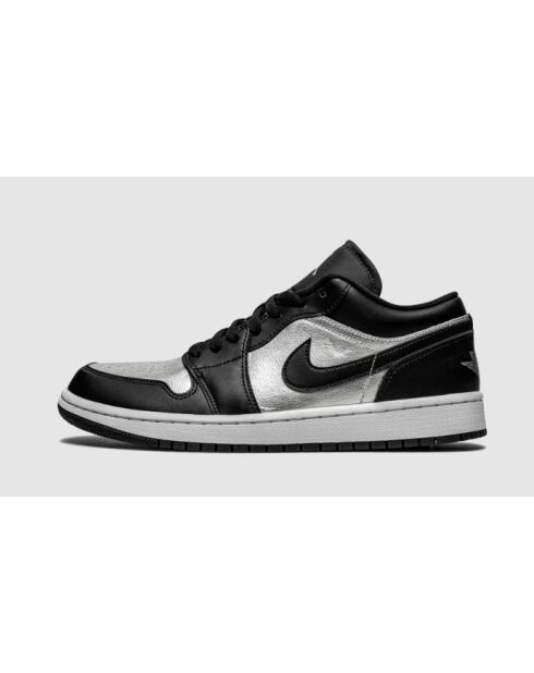 Air Jordan 1 Low SE sneakers in zwart en metallic zilver