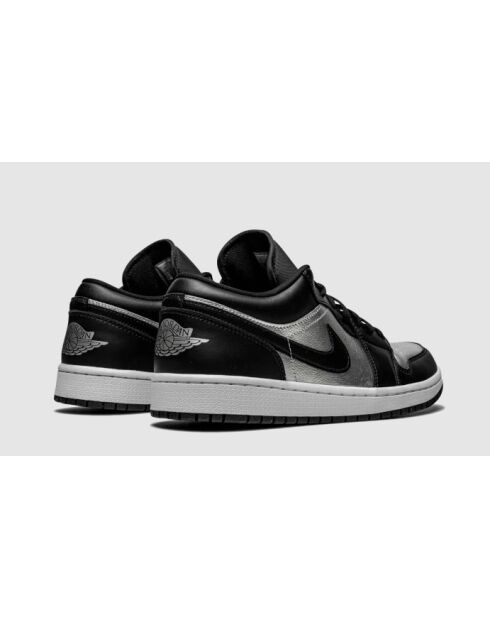 Air Jordan 1 Low SE sneakers in zwart en metallic zilver