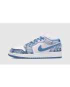 Air Jordan 1 Sneakers aus Denim mit niedriger Ausbleichung