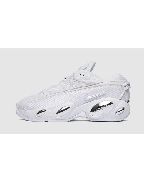 Sneakers NOCTA Glide Drake bianche e cromate