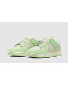 Dunk Low SE Next Nature sneakers van zeeglas