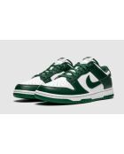 Grüne Turnschuhe Dunk Low Spartan