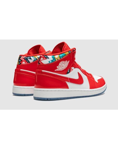 Air Jordan 1 Mid SE Barcelona Sweater rote und weiße Sneakers