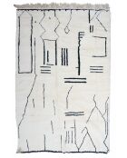 Beni Ouarain zwart en wit tapijt - 380x256cm