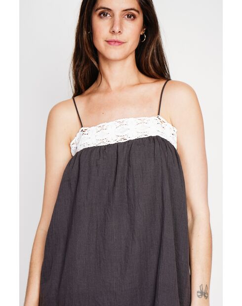 Bernadine schwarzer Hosenträger aus Leinen mit Spitze