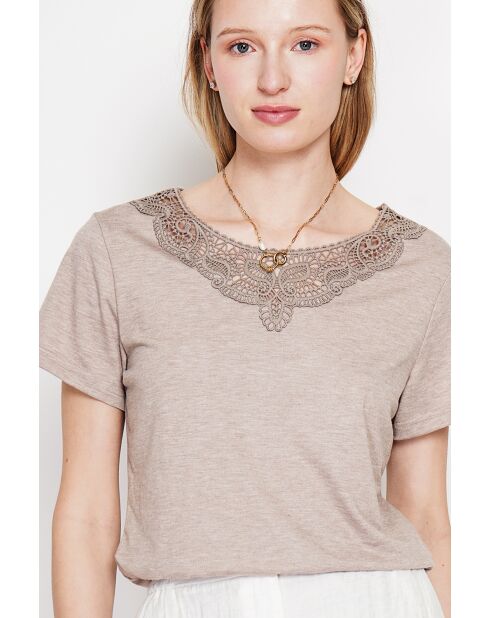 Sylvie beiges T-Shirt mit Rundhalsausschnitt aus Leinenmischung