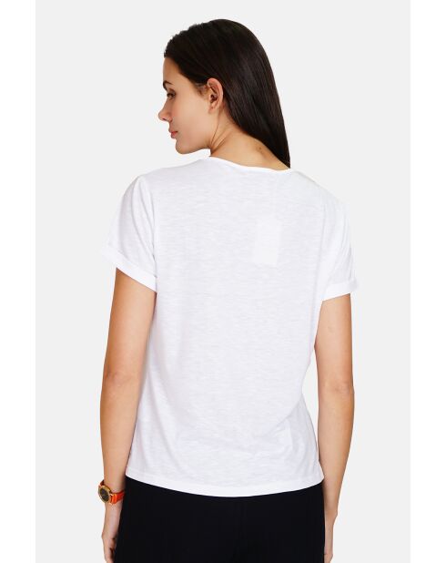 Josée T-shirt van witte linnenmix met V-hals