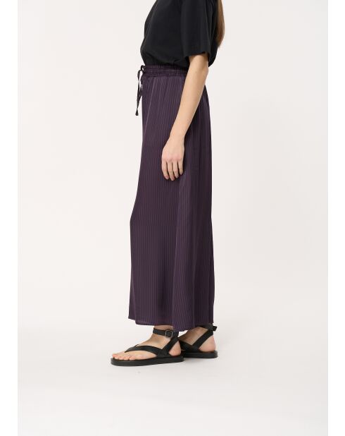 Bristom Hose aus pflaumenfarbenem Satin mit weitem Bein