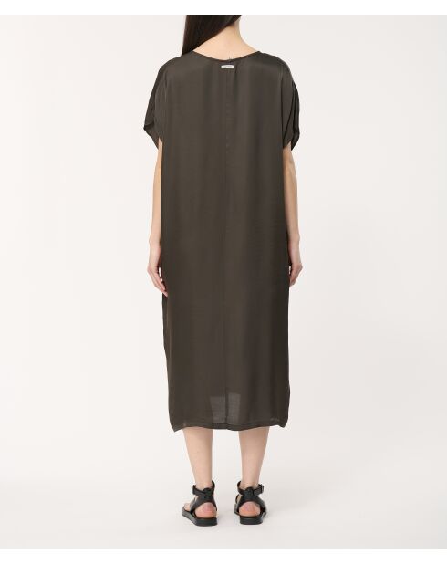 Bunta gerades Kleid in Schokolade