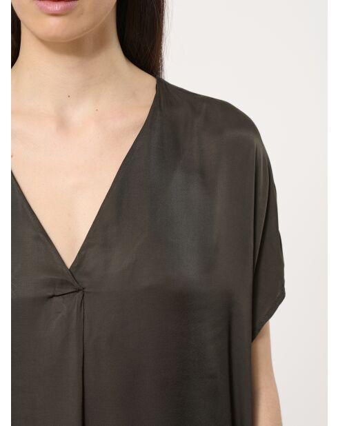 Bunta gerades Kleid in Schokolade