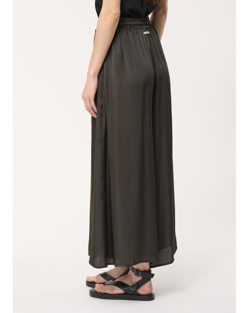 Bristom Hose aus pflaumenfarbenem Satin mit weitem Bein