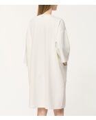 Witte halfkorte oversized jurk van Juno