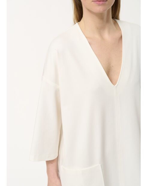 Witte halfkorte oversized jurk van Juno