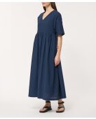 Donkerblauwe oversized jurk van geborduurde katoenen voile Johanna