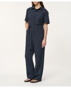 Langer und weiter Jumpsuit aus marineblauem Junzo-Modal-Ministreifen