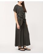 Jaisuke schlichtes, schlichtes Satinoberteil mit Krawatte